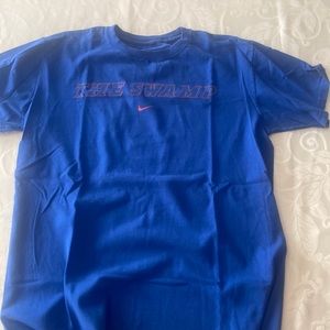 Florida gators shirt THE SWAMP size s